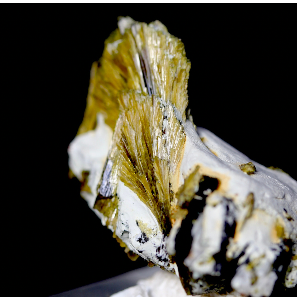 Fine Mineral Specimens for Sale | Rocks and Crystal Specimens for Collectors
