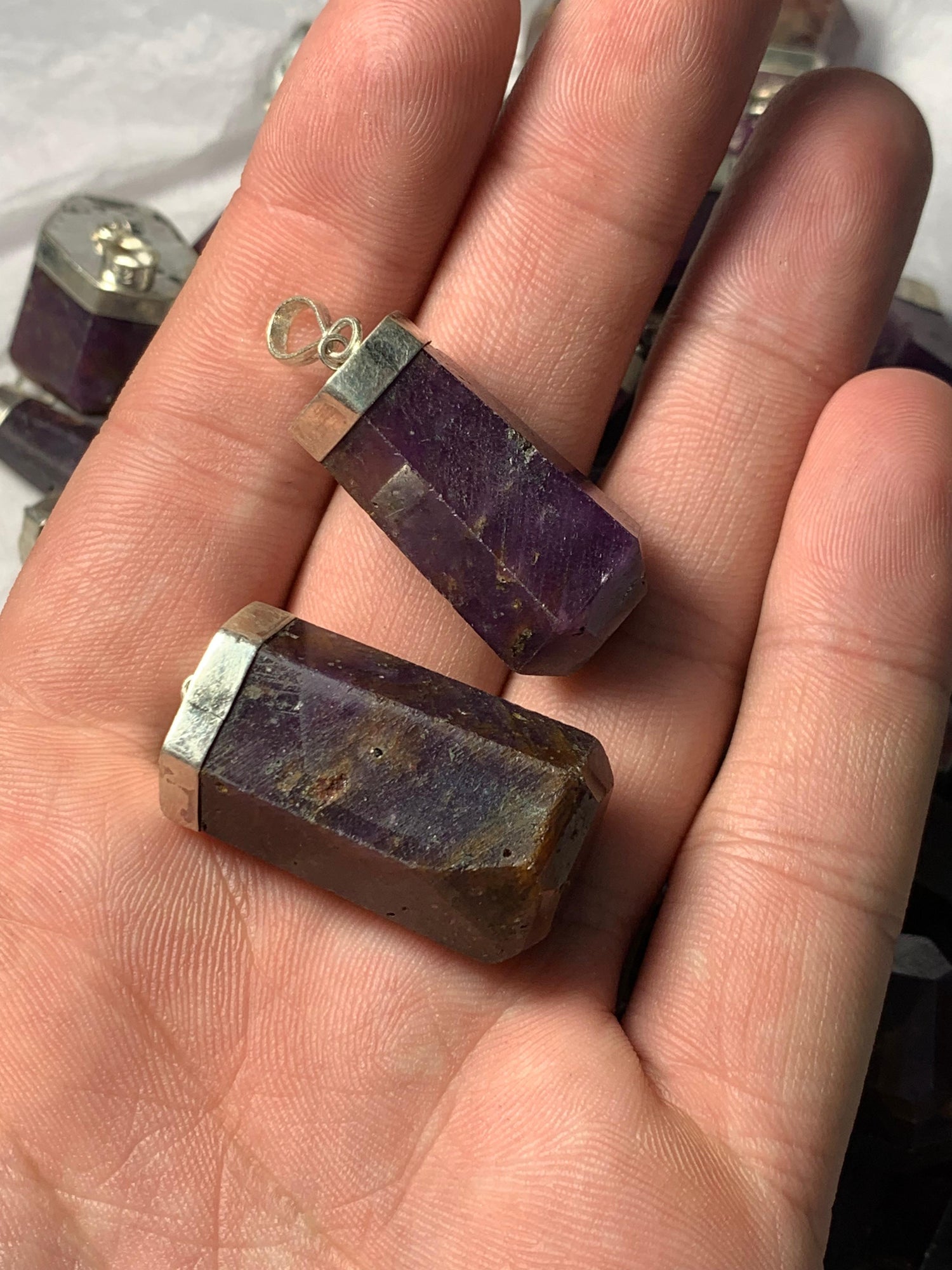 30 pieces Raw Ruby Crystal Pendants