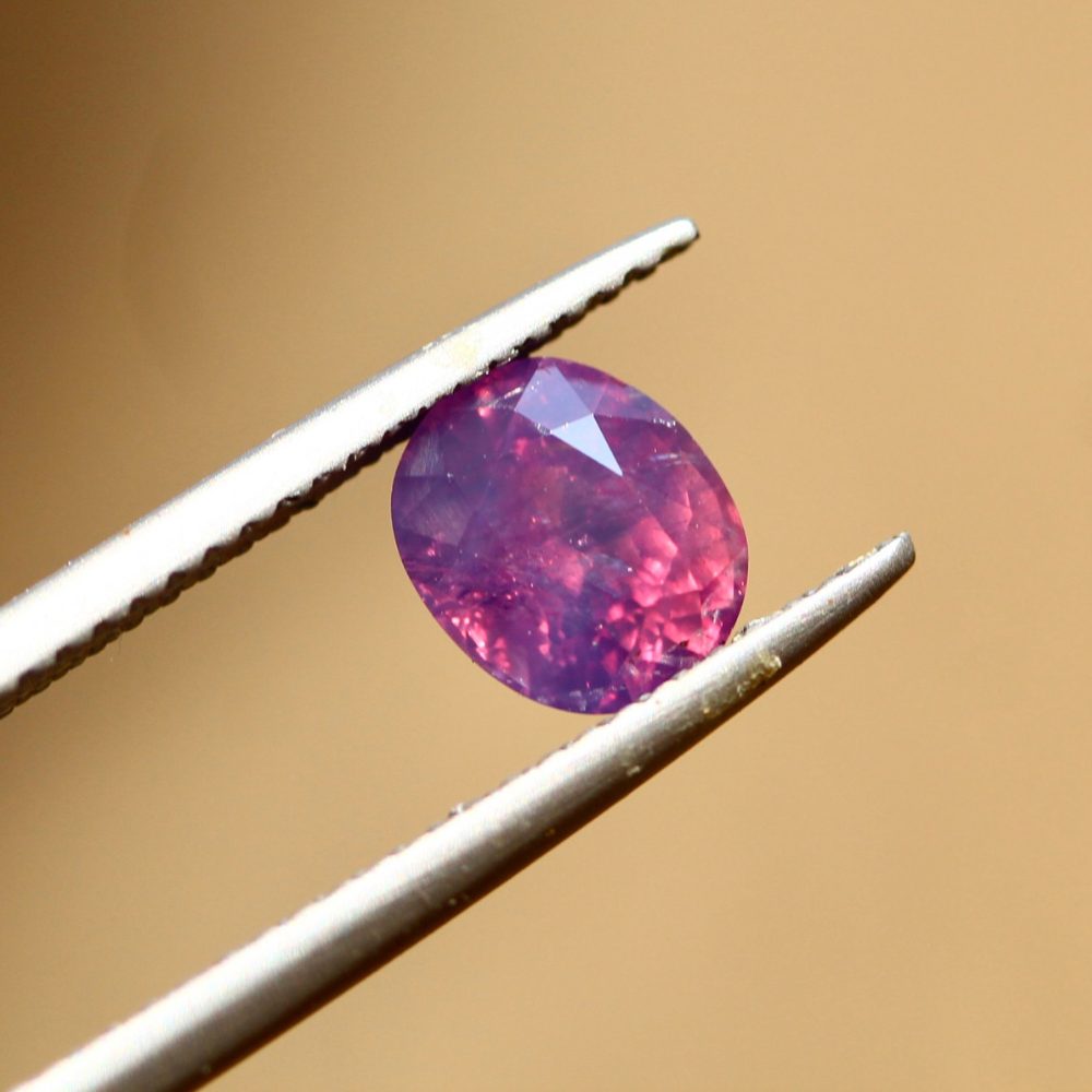 1.60 carats Natural Lavandar Color Kashmir Sapphire Faceted Stone | Purplish Pink Sapphire
