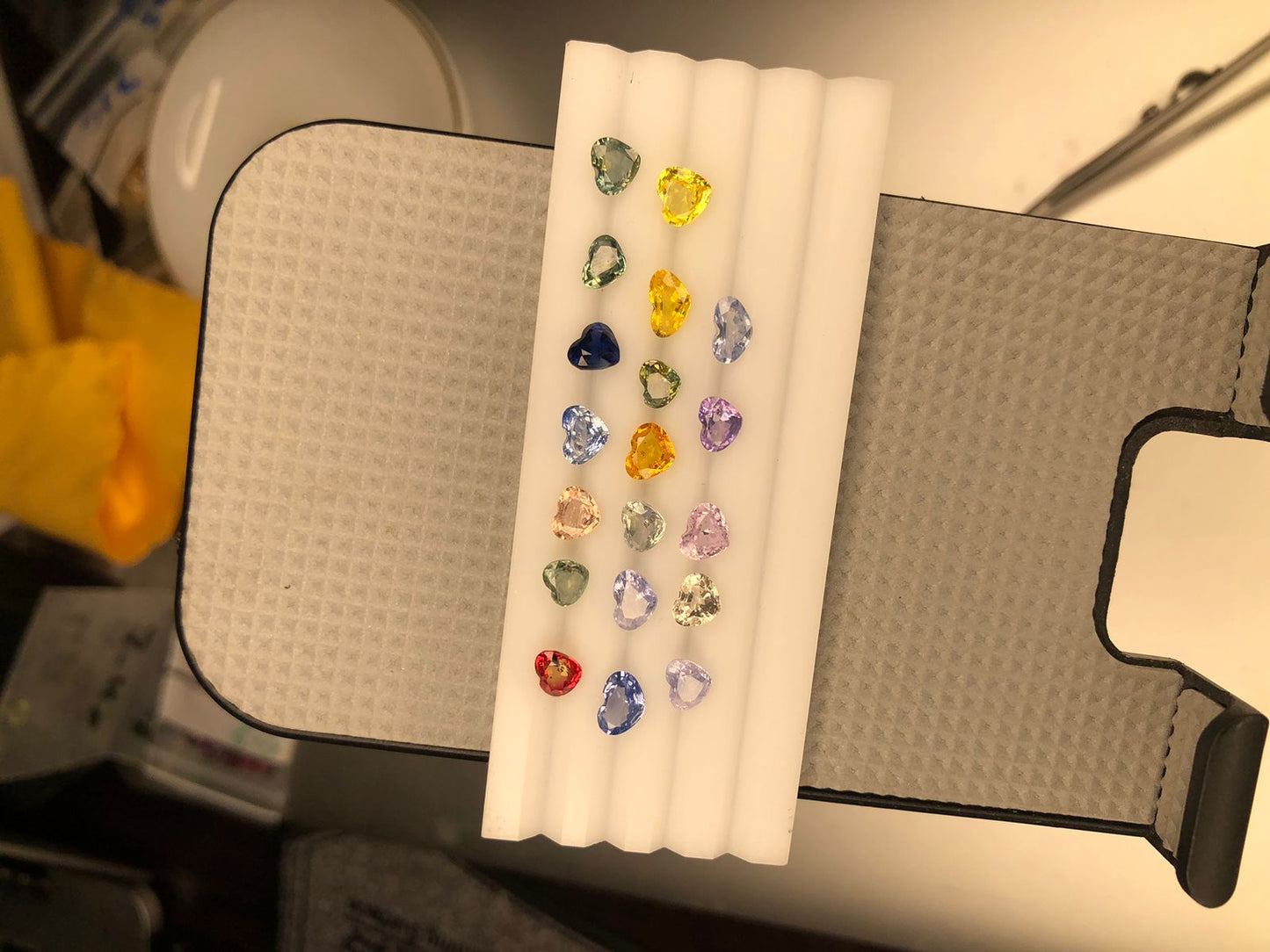 14.6 carats Natural Ceylon Sapphires Sri Lanka Saphires