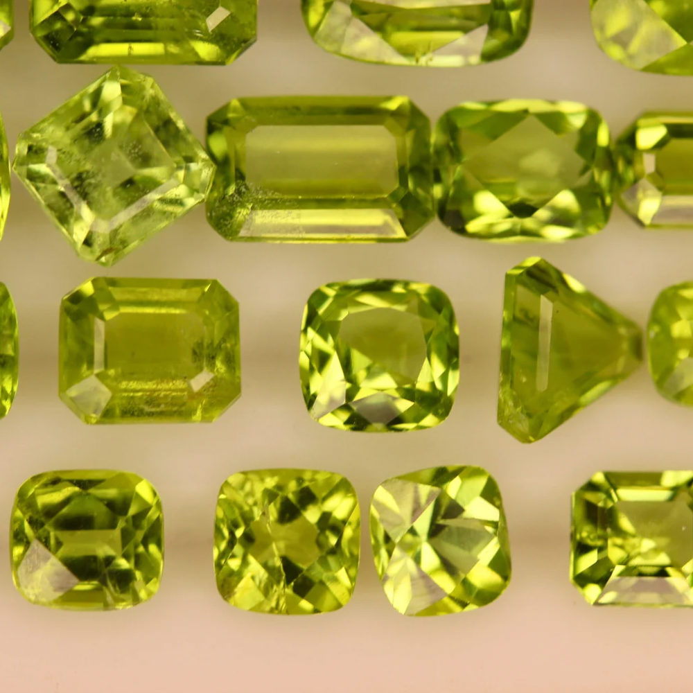 32 carats Natural Apple Green Peridots Stones | Loose Peridots