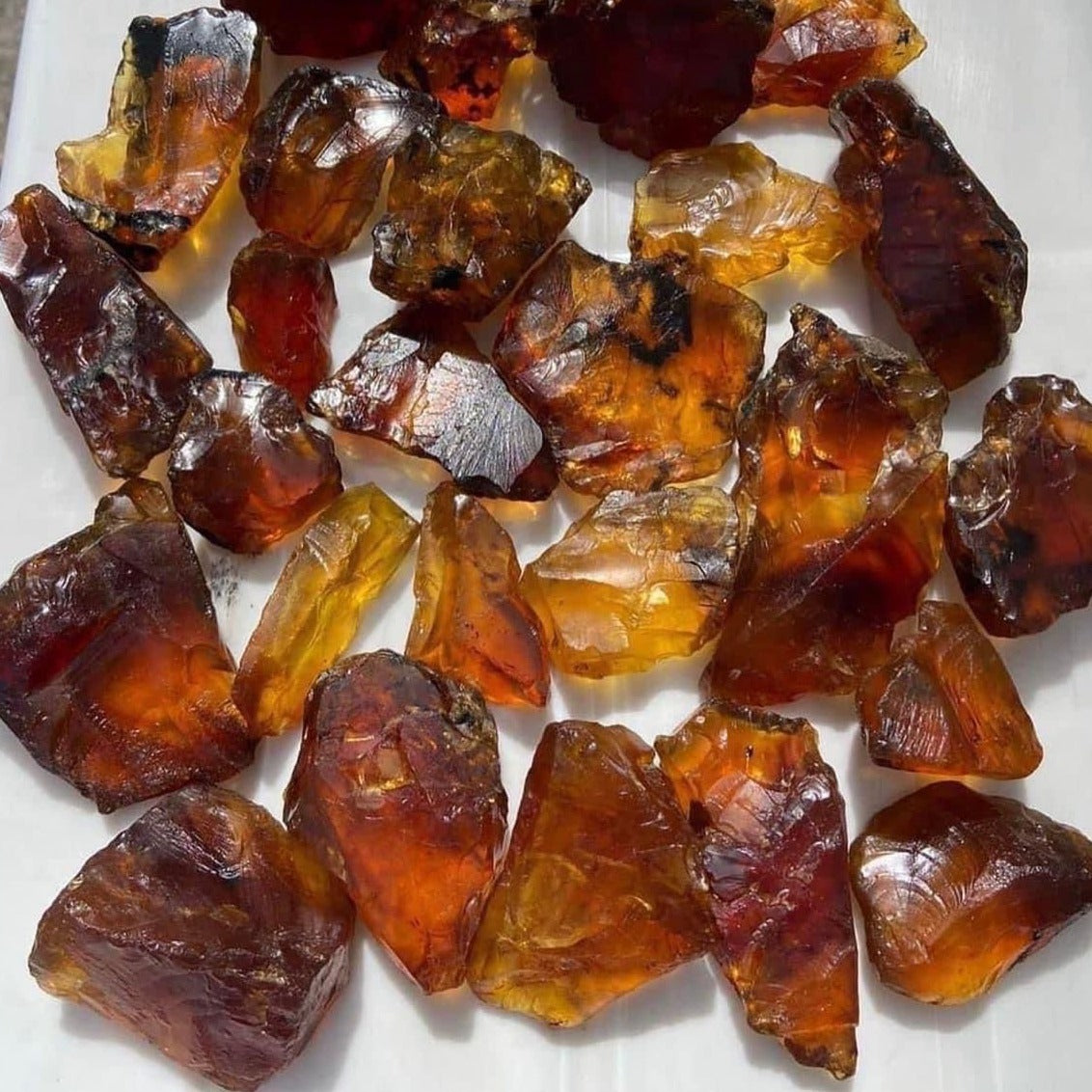 1kg Labradorite plus 1kg Amber