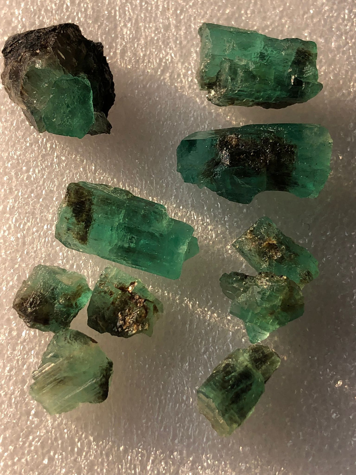 buy raw emerald stones from Chitral