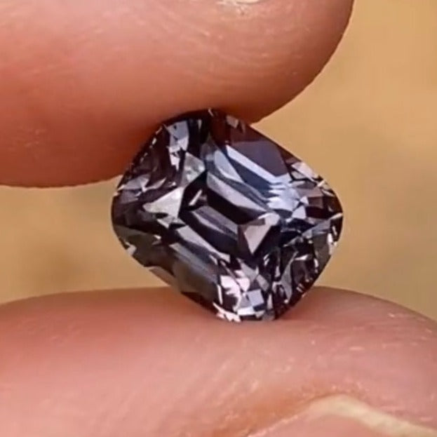 Loose spinels for sale