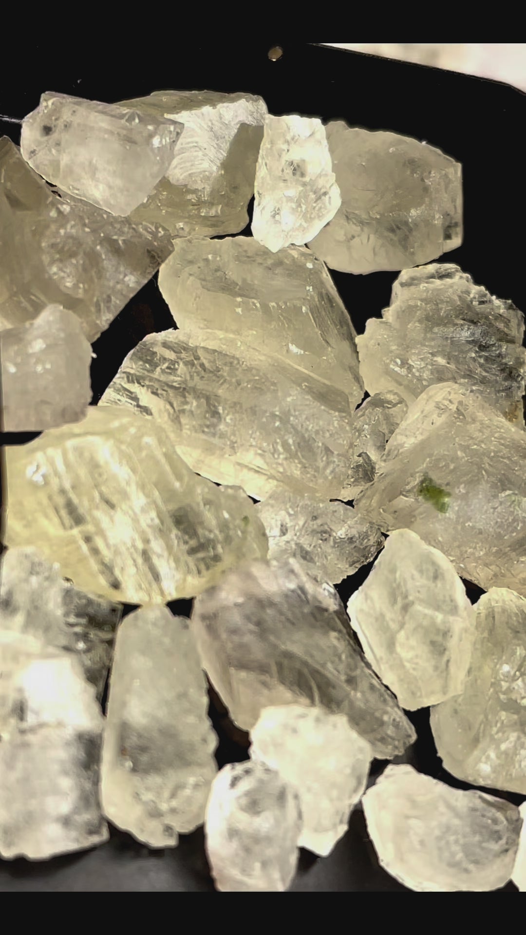 Tenebrescent Scapolite Gemstone Deal | Rare Scapolite Stone for Faceting