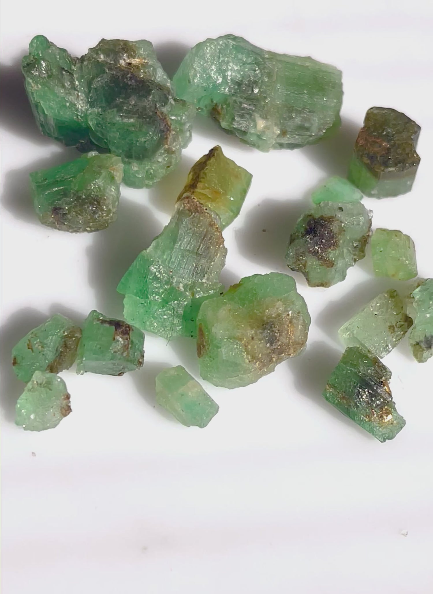150 carats Rough Chitral Emerald Stones for Cutting and Collections