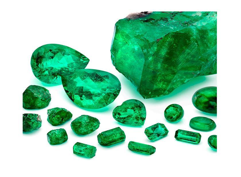 How a genuine rough emerald gemstones is a good investment? - Folkmarketgems