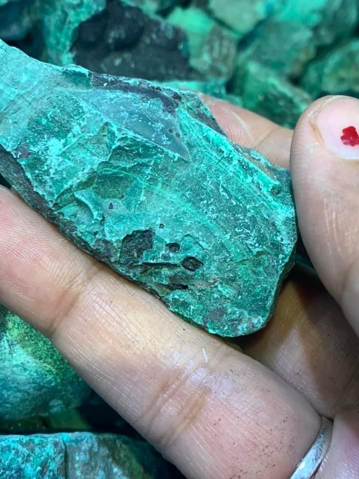 1 Kg Natural Rough Malachite Stones for Lapidary Artists