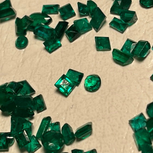 Buy Loose Swat Emeralds for Stunning Jewelry
