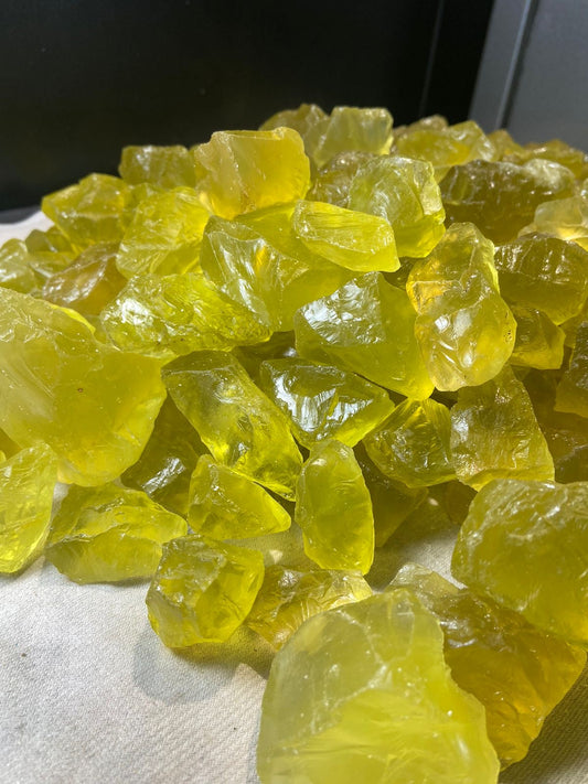 1 kilo gram Rough Lemon Quartz for Faceting