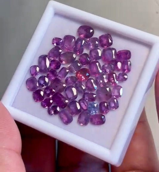 30 carats Natural Pink Kashmir Sapphires Stones