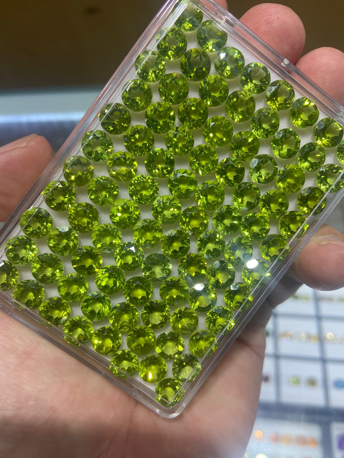 7mm Caliberated Peridot Loose Stones