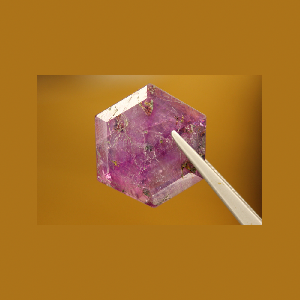 Batakundi pink sapphire trapiche stone
