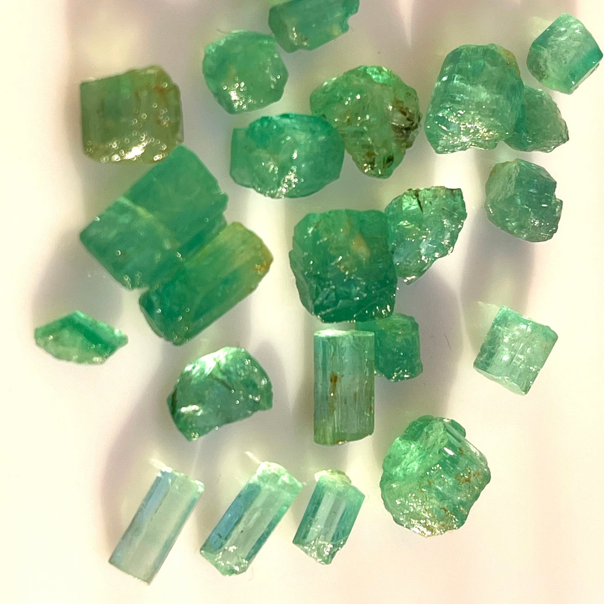 Facet Raw Emerald Stones for jewelry