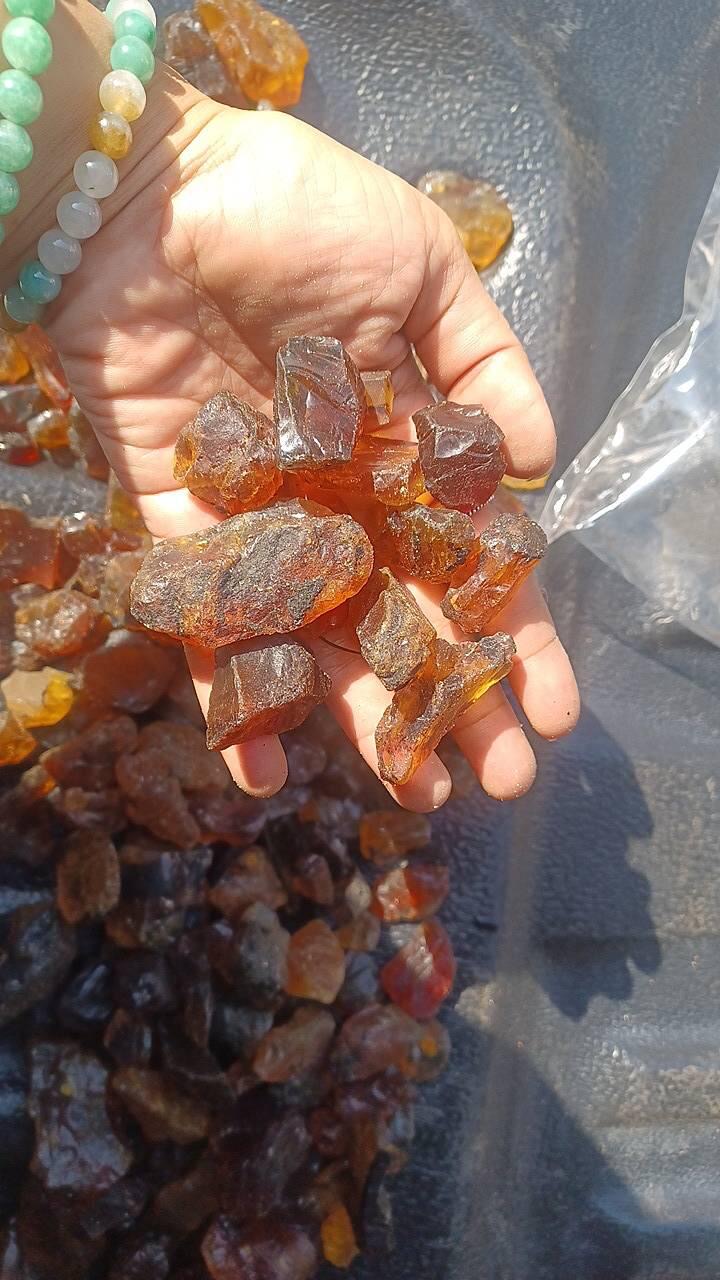 1 Kilo Yellow Facet Rough Amber - Amber for Lapidary