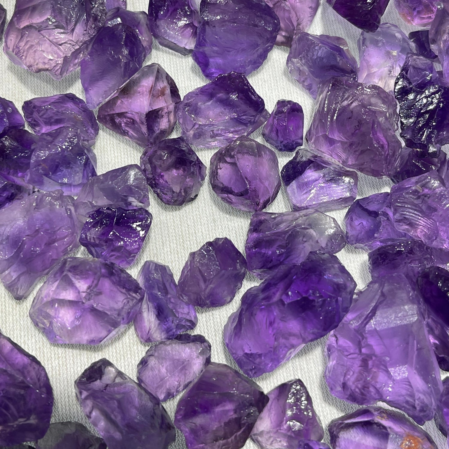Natural Rough amethyst gemstone for Cutters