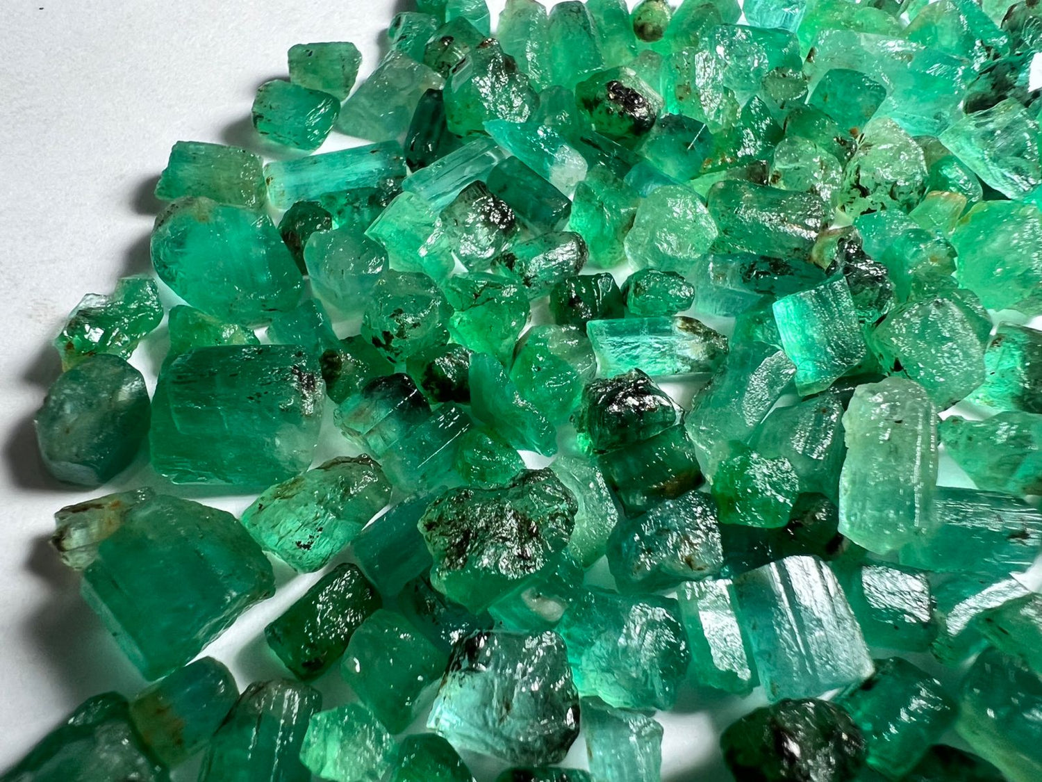 170 carats Real Raw Emeralds Panjshir