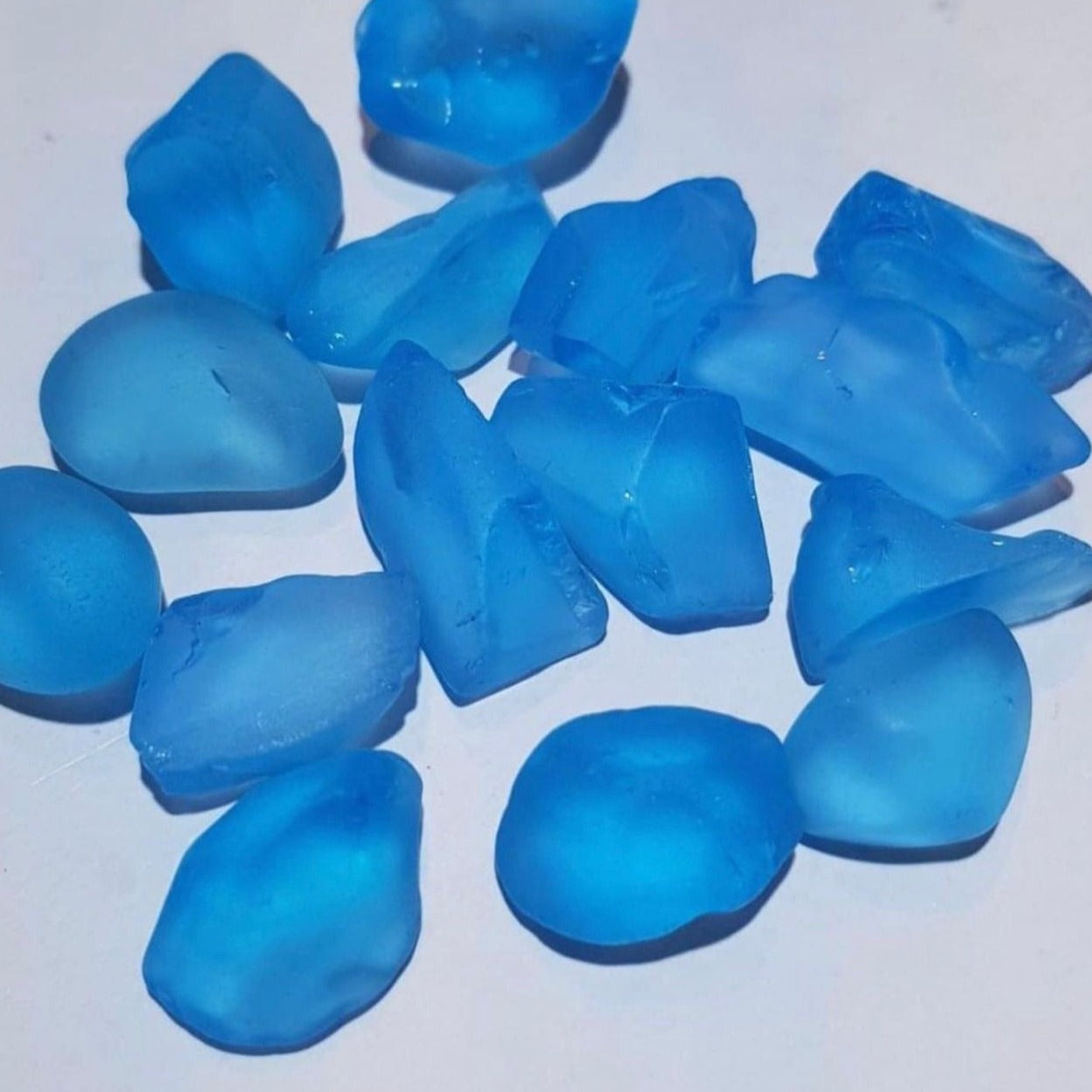 1000 carats Facet Grade Raw Swiss Blue Topaz for Faceting