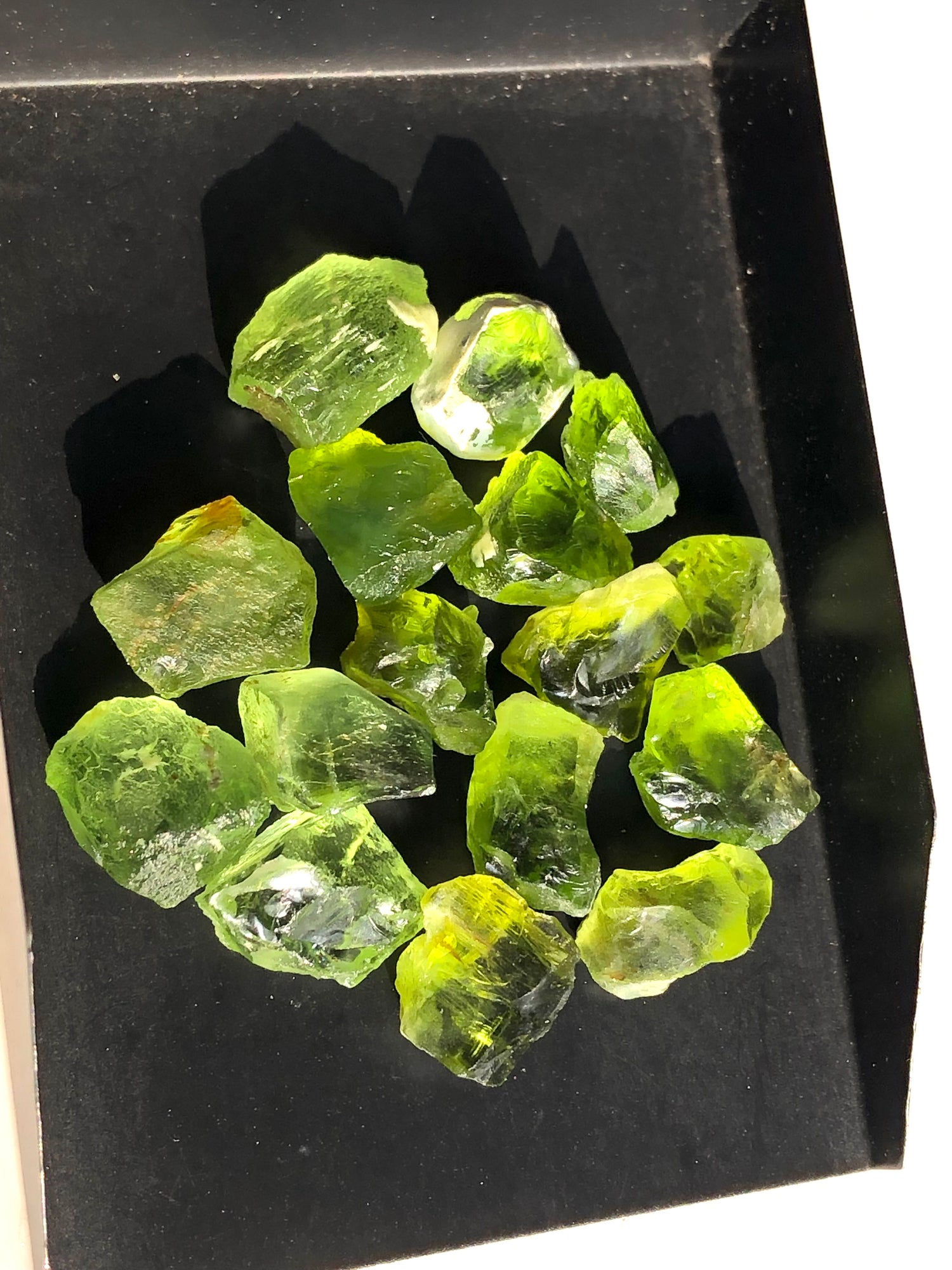 110 carats Raw Peridot for Faceting