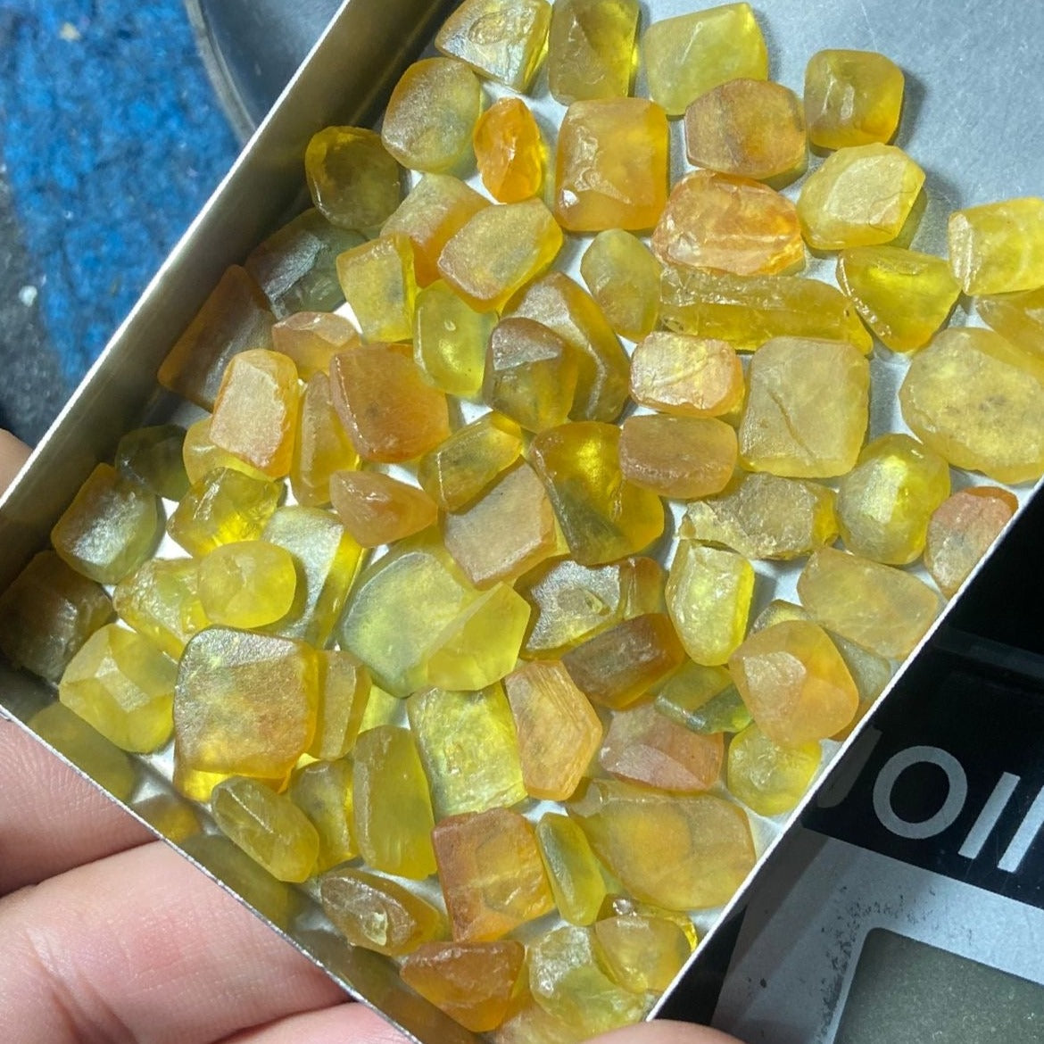 Buy Raw Yellow Sapphire Stone for Faceting