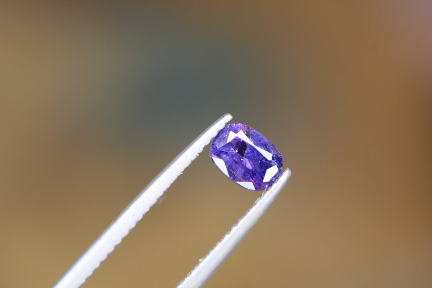 Extremely Rare Kashmir Blue Sapphire Gemstone for jewelry