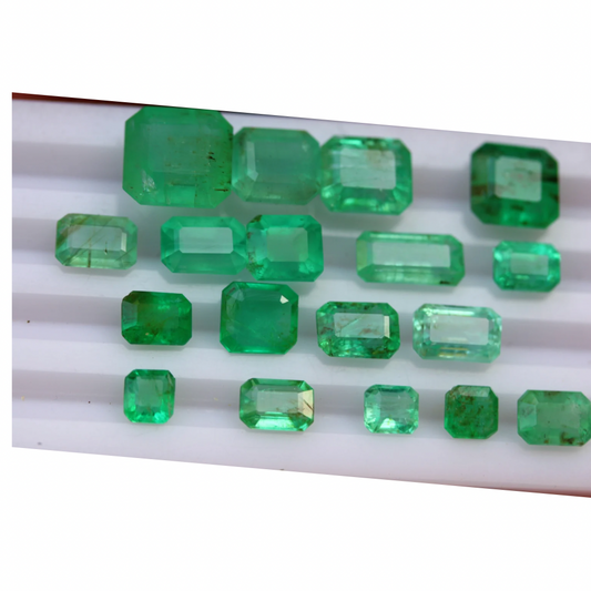 24.95 carats Natural Green Emeralds Stones- Emerald Cut, Princes