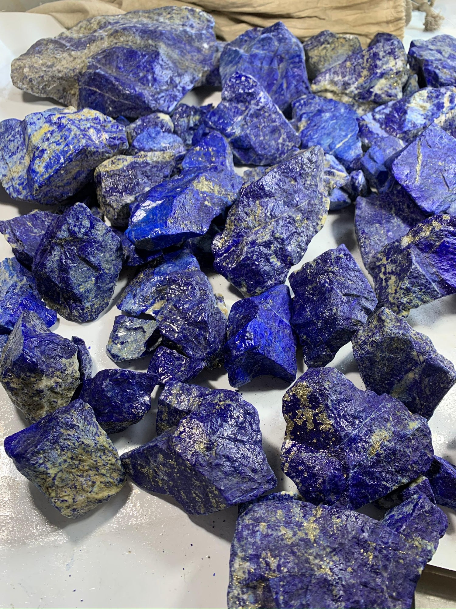 Natural Rough Lapis lazuli Stone Deals for Lapidary Work