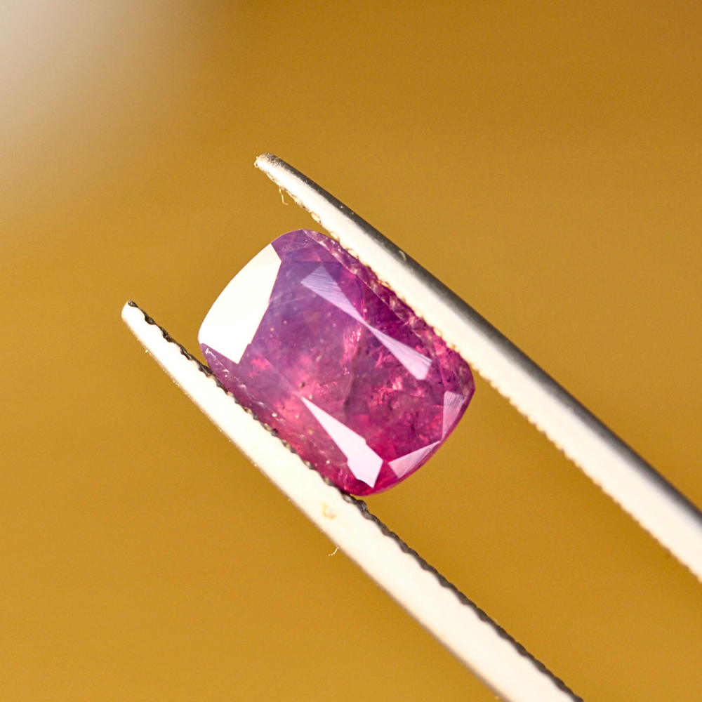 Buy Natural Purplish Pink Kashmir Sapphire