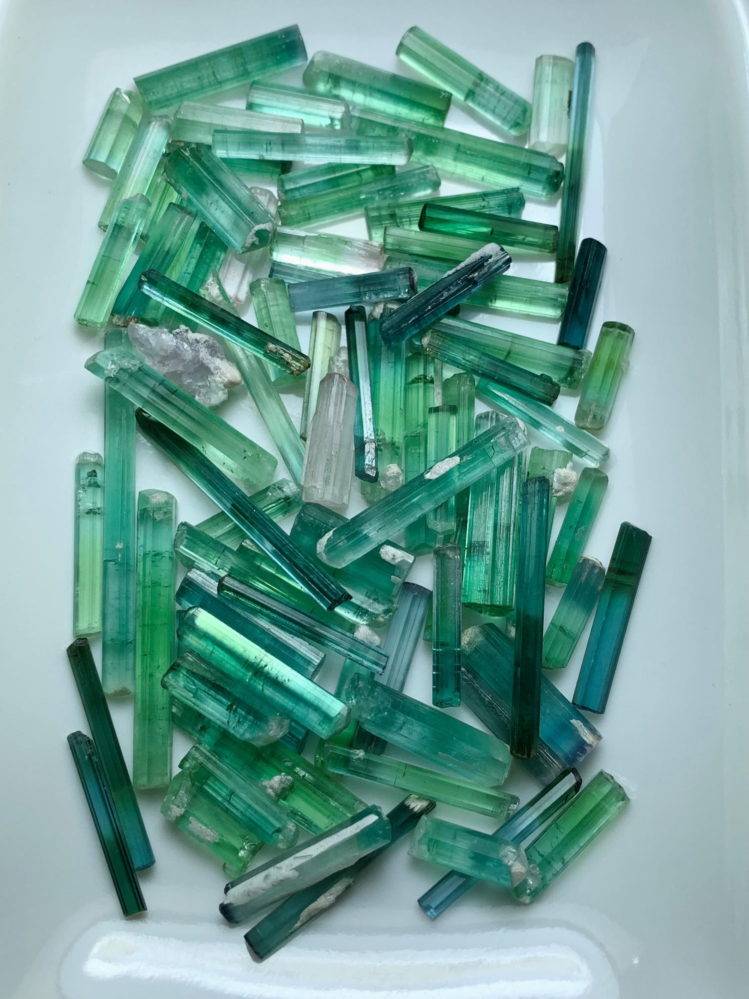 200 Carats Raw Tourmaline Green Crystals