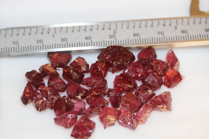 100 carats Rough Rhodolite Garnets for Faceting