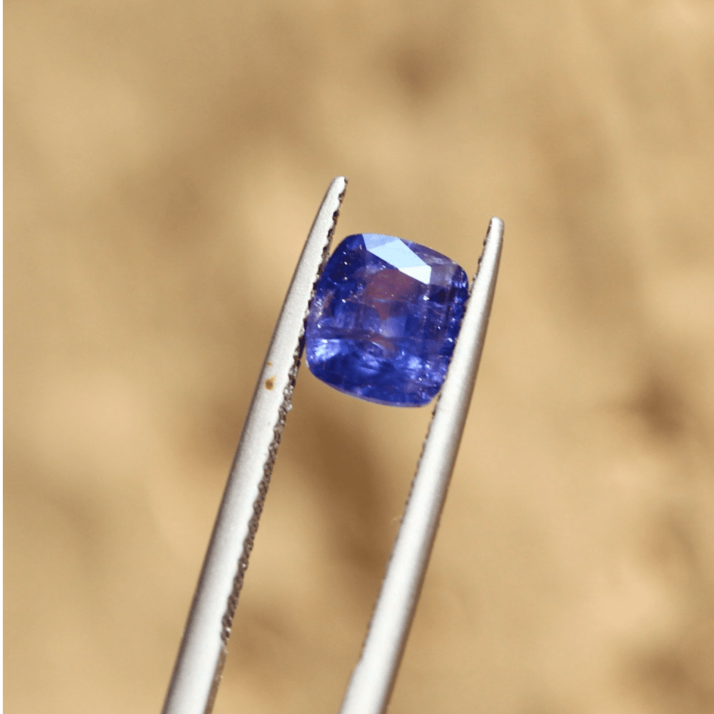 Blue Kashmir Sapphire Stone for sale