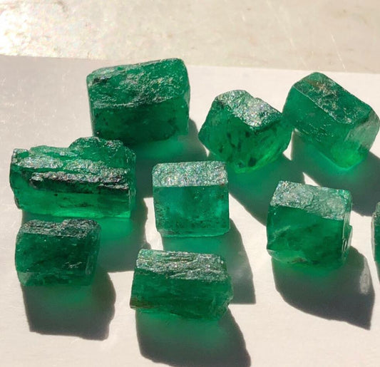 26 Carats Facet Rough Emerald Stones