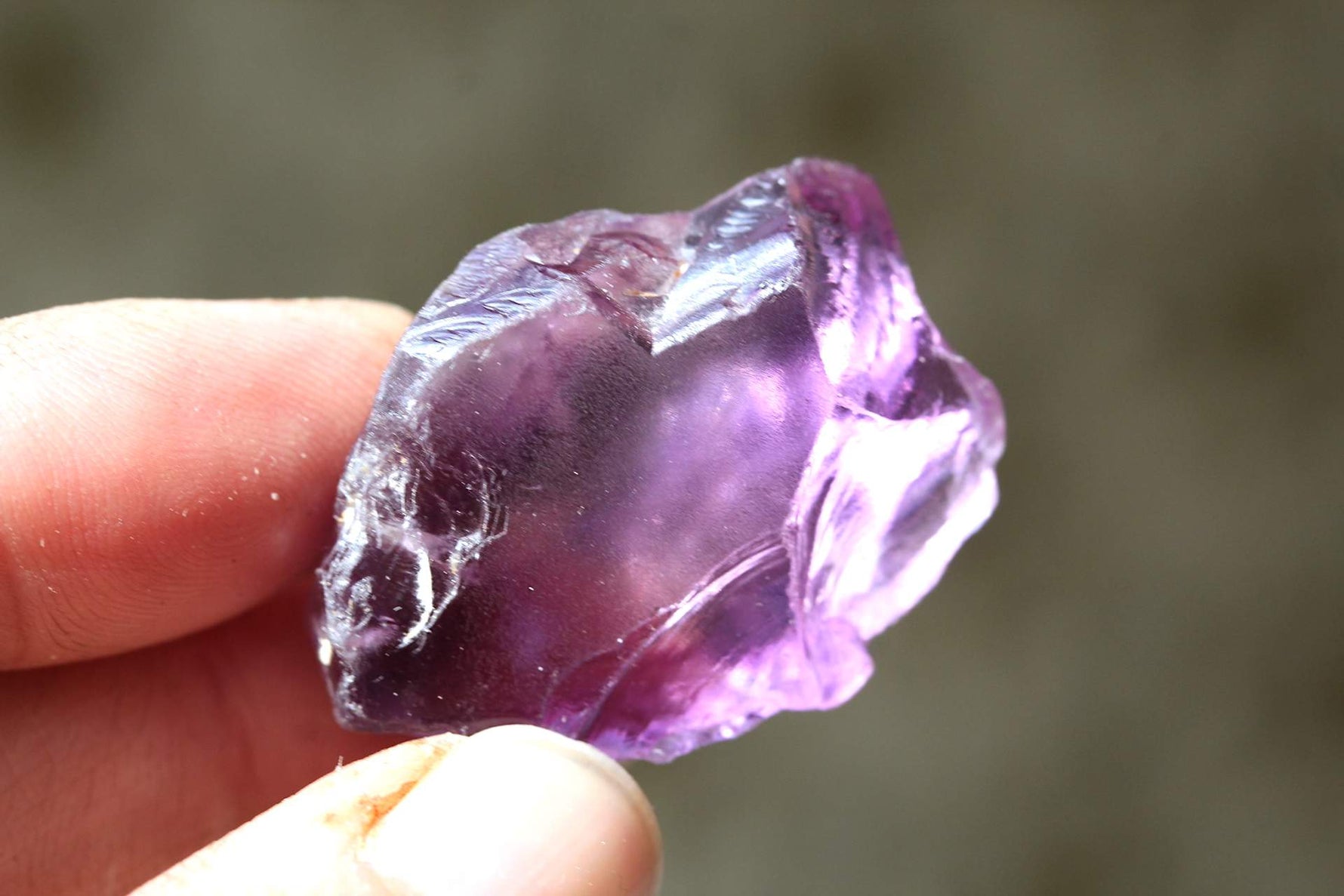 Faceting Raw Amethyst Gemstone for Sale