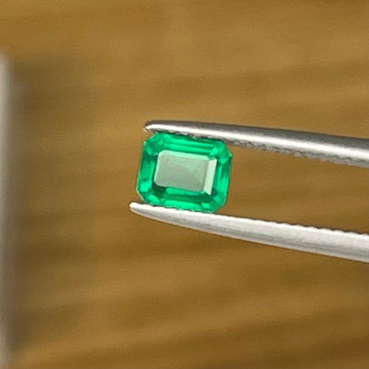 0.70 carats Emerald Cut Vivid Green Emerald | Loose Emerald