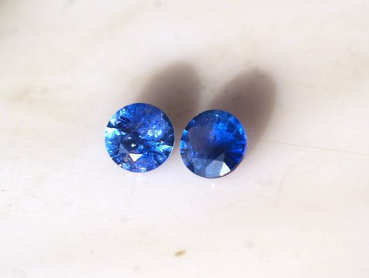 Round Blue Sapphire Pair Stone for sale