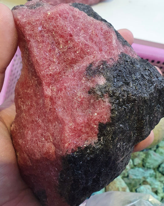 One kg Raw Rhodonite Stone For Lapidary Artists