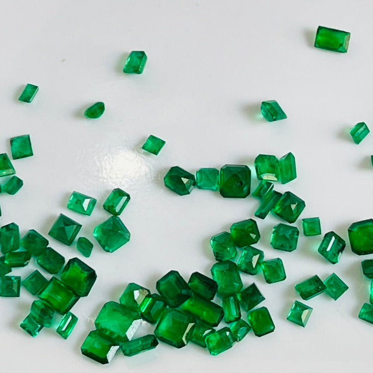 Buy High-Quality Swat Emerald Loose Stones for Jewelry Making