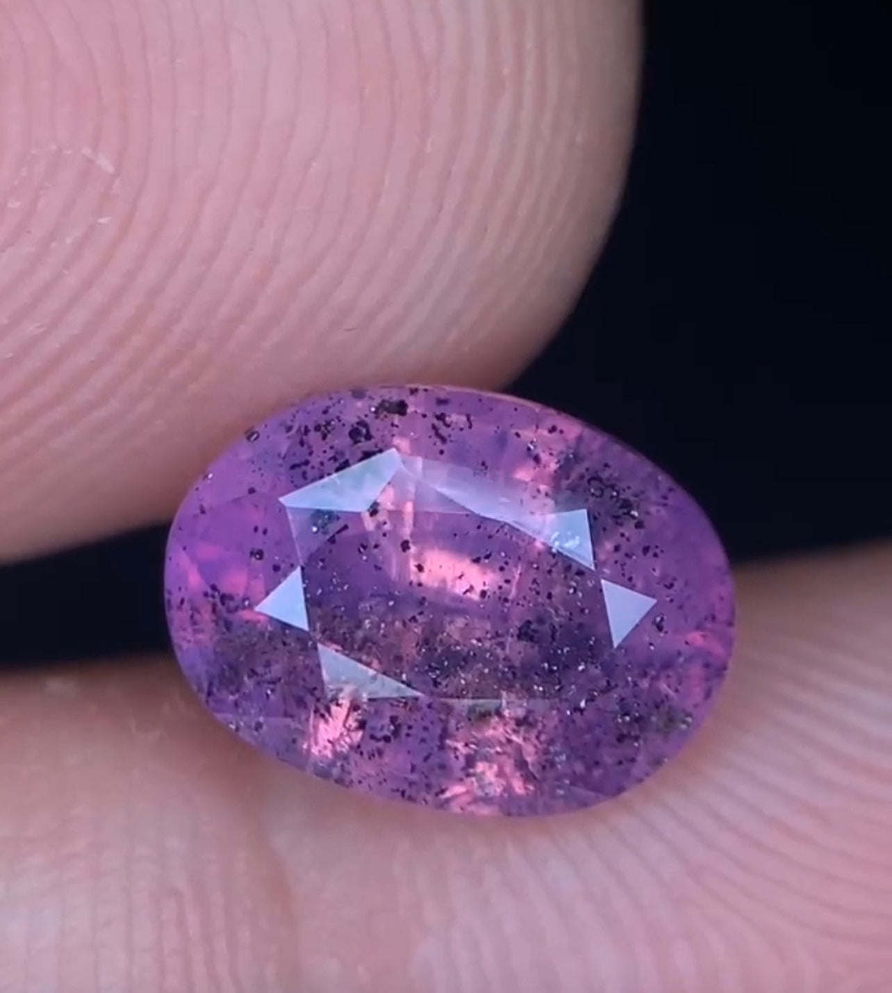 4 Carats Natural Sapphire Stone | Lavender Sapphire