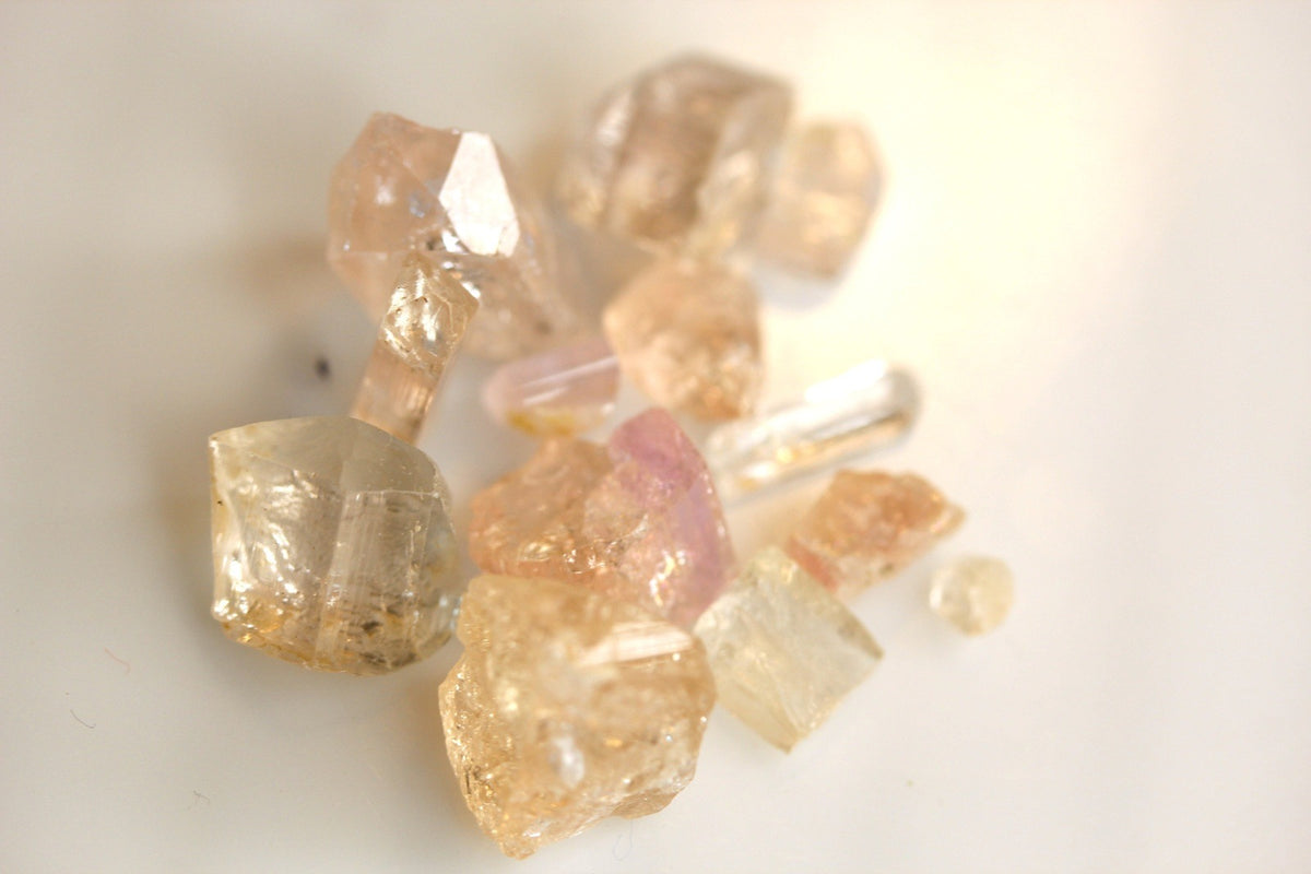 Get Rough Pink Topaz for cutting