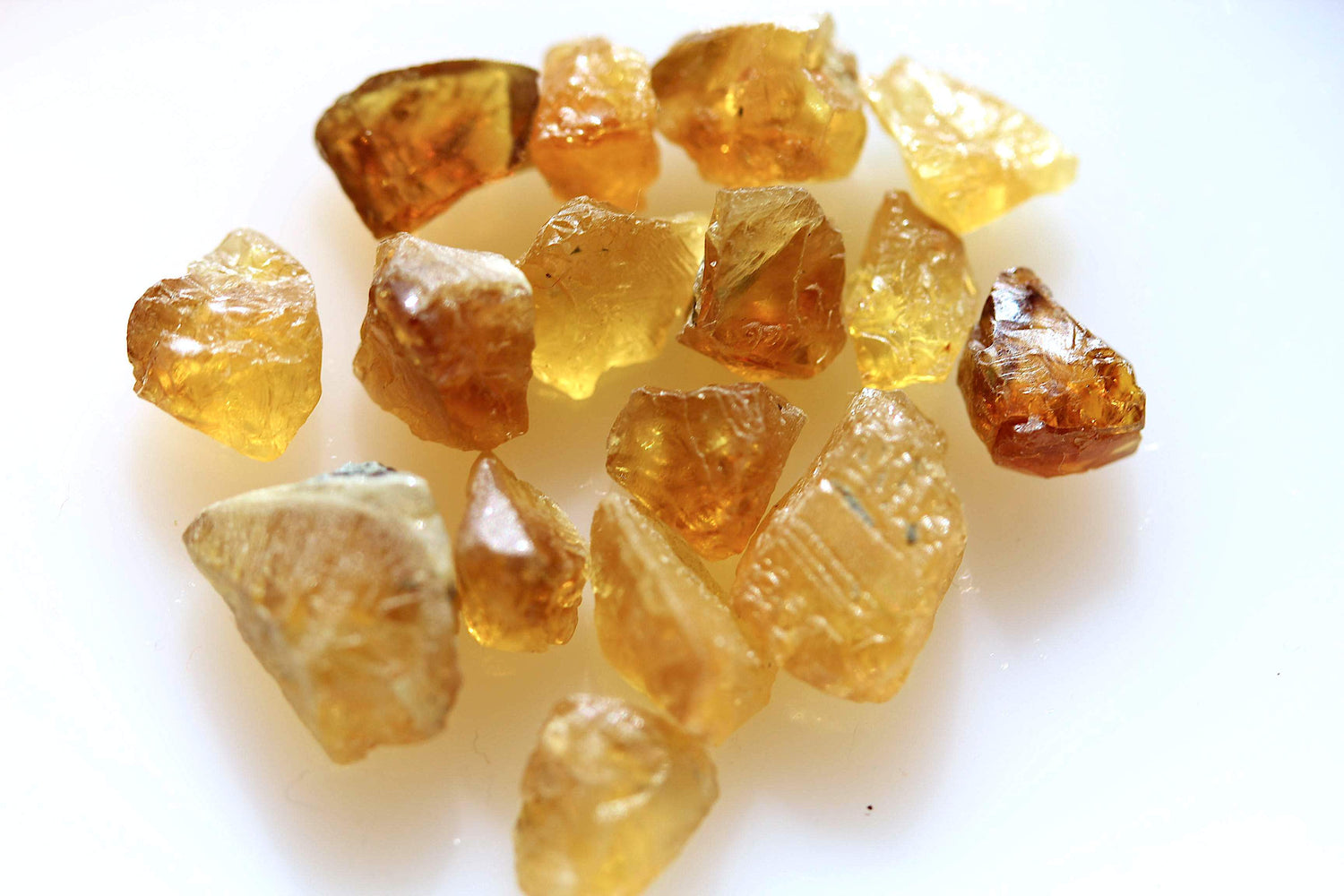 35 carats Rare Rough Sphene | Facet Grade Rough Titanite