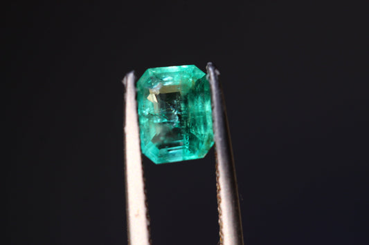 0.79 carats Emerald Cut Natural Panjshir Green Emerald Loose Stone