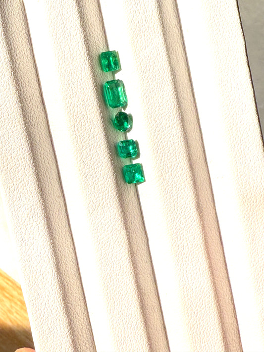 1.54 carats Vivid Green Emeralds- Step Cut, Princes, Cushion Cut