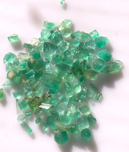 40 carats Rough Green Panjshir Emeralds Lot