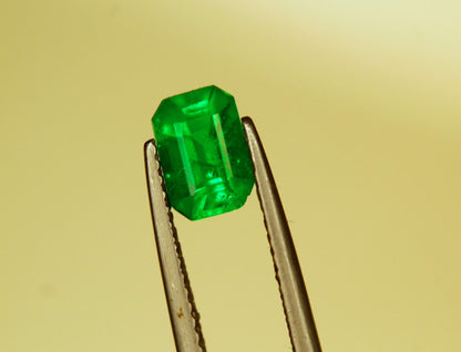 Buy Loose Emerald Stone for Sale