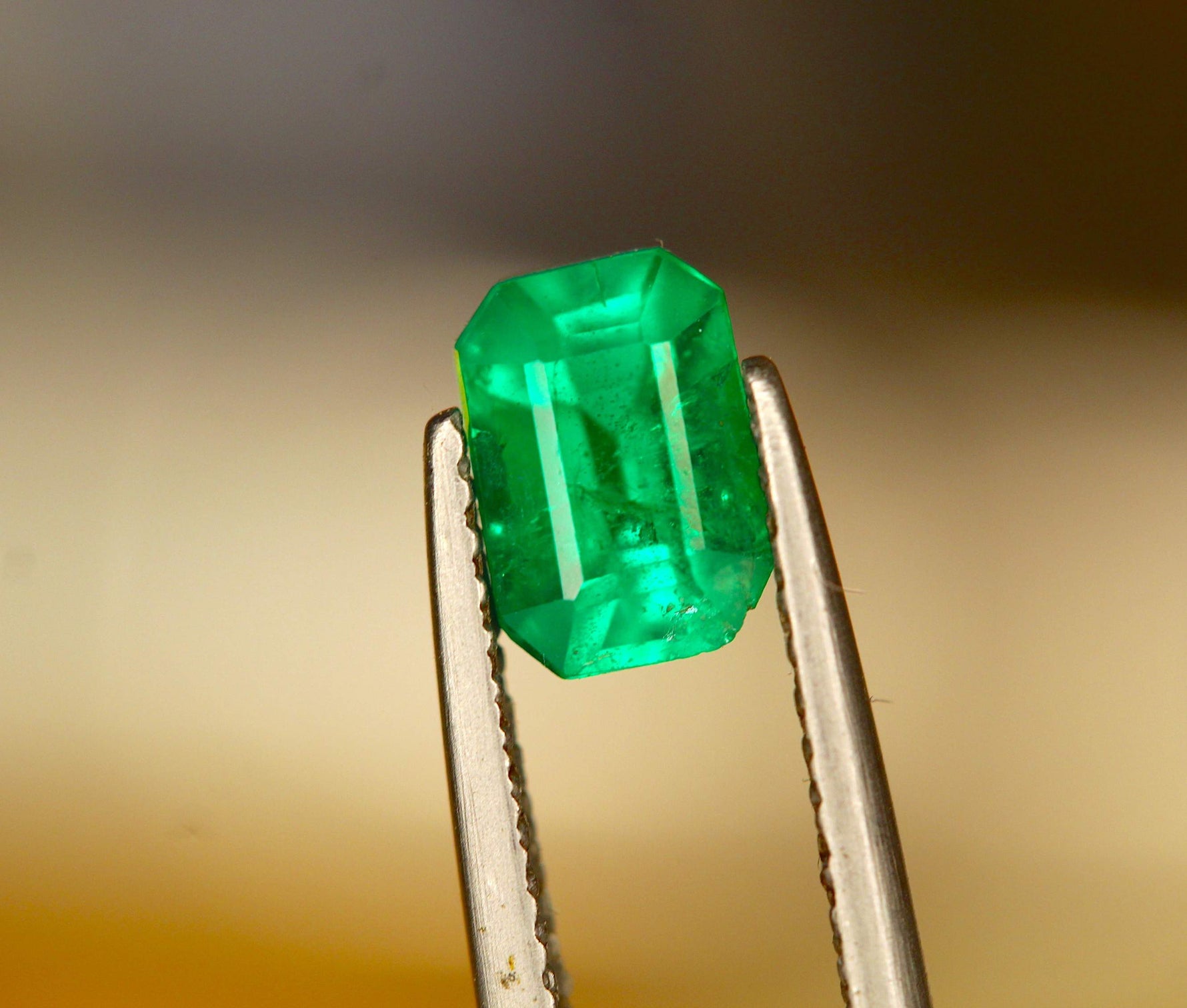 Buy Panjshir emerald loose gemstones