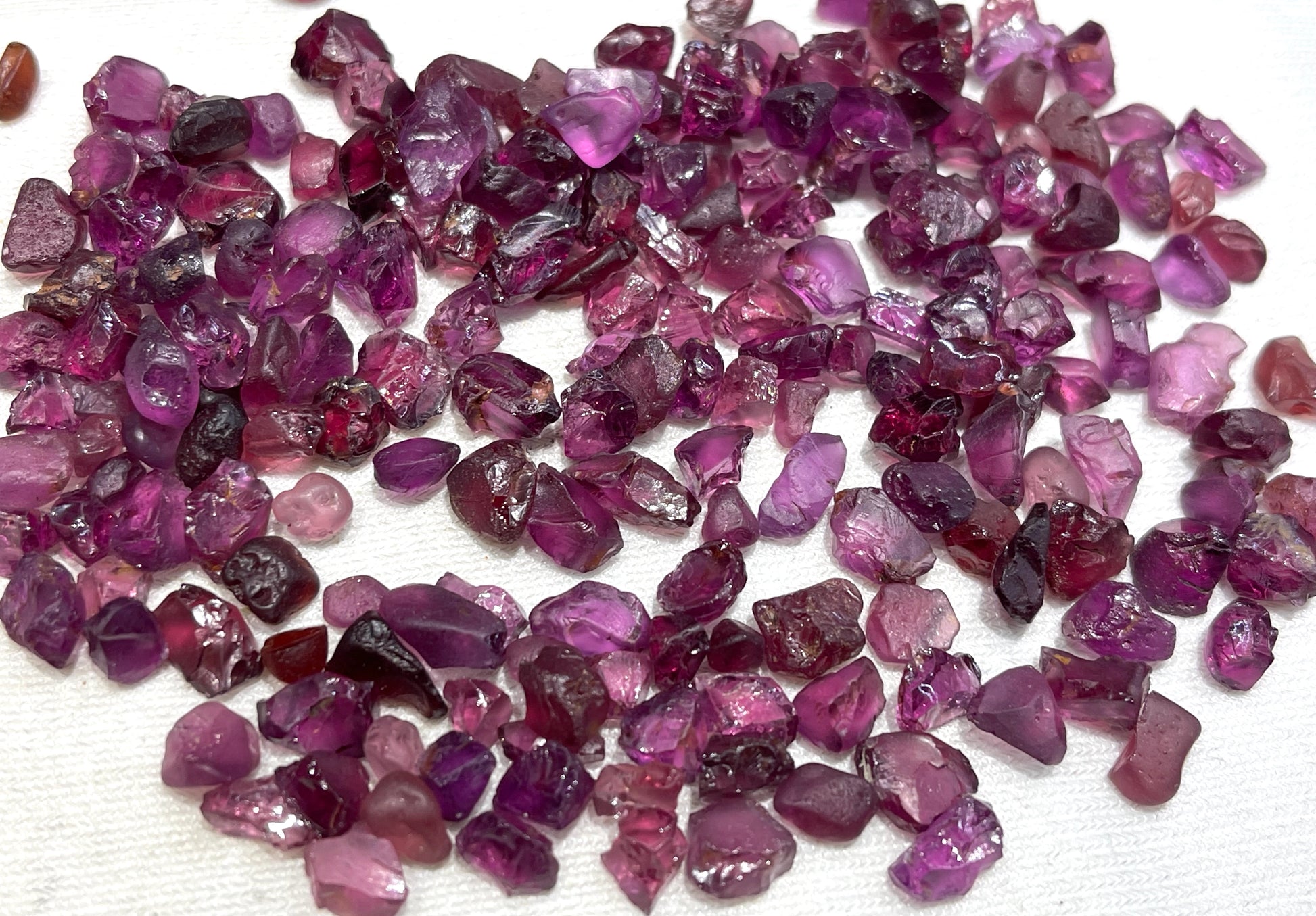 Rhodolite garnet raw price