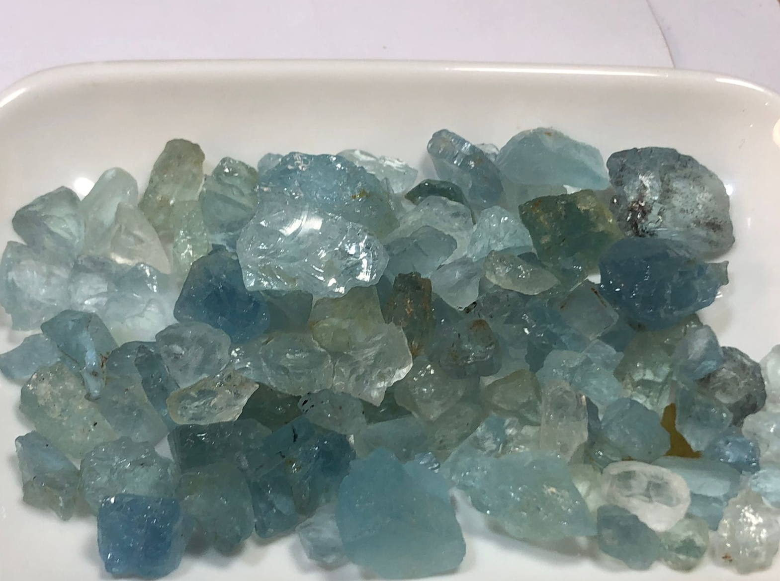 Raw Aquamarine Stones for cutting