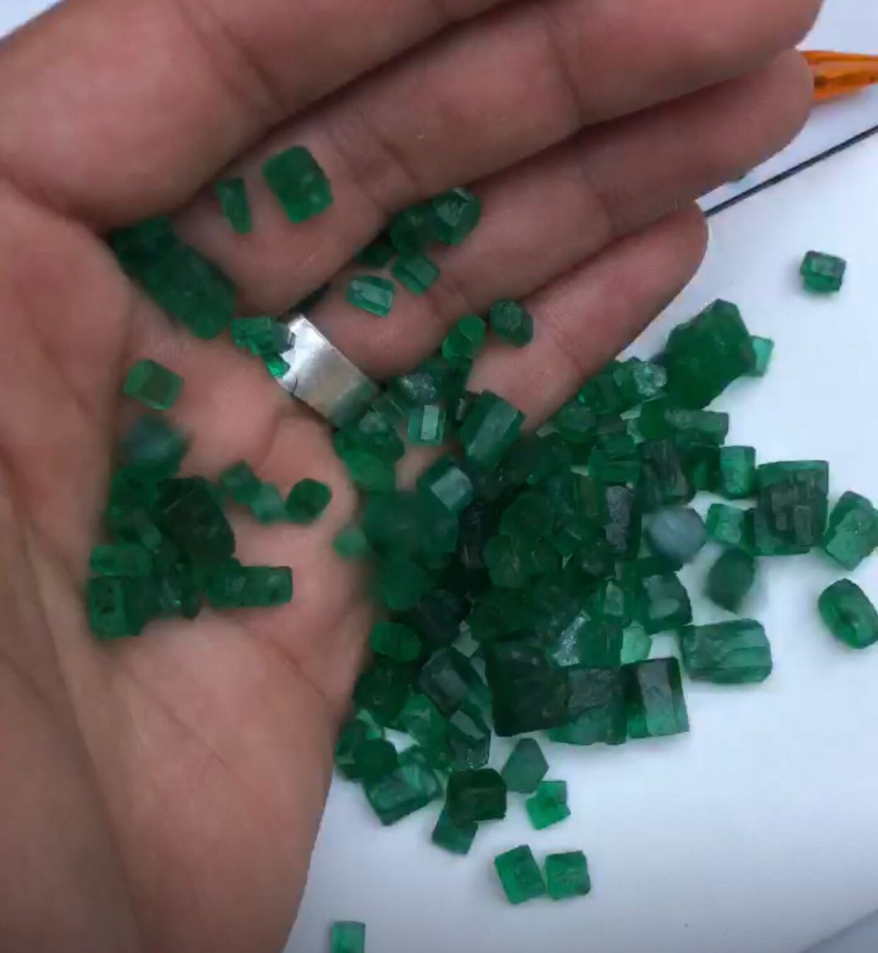 You May Like These Emerald Stones.