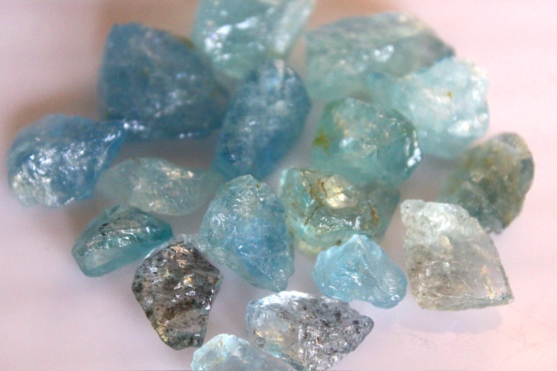 Rough Aquamarine Stones for lapidary artists