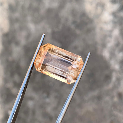 13 Carats Emerald Cut Peach Katlang Topaz